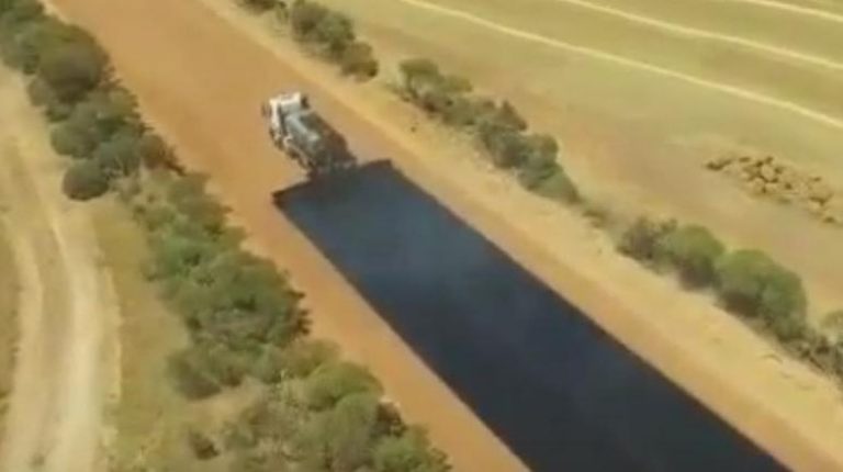 Di Australia Buat Jalan 49 Km Hanya Dalam 2 Hari